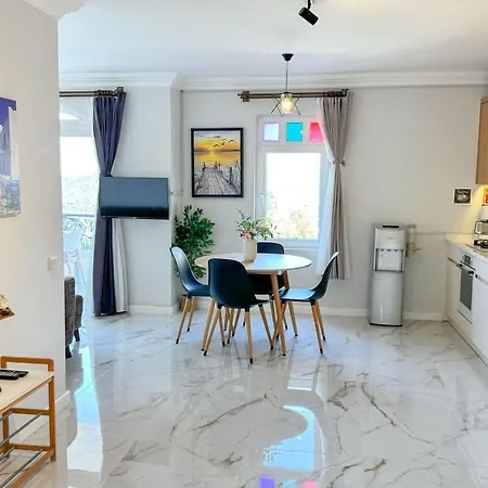 Moonlight Sea View Διαμέρισμα *