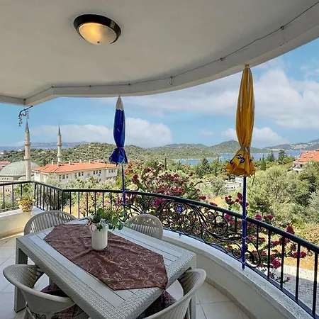 Апартаменты Moonlight Sea View